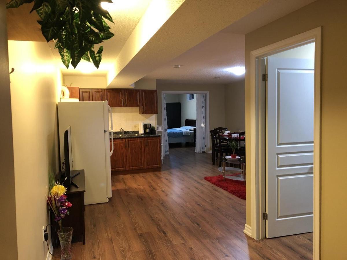 Spacious 2 Bedroom Guest Suite Toronto Dış mekan fotoğraf