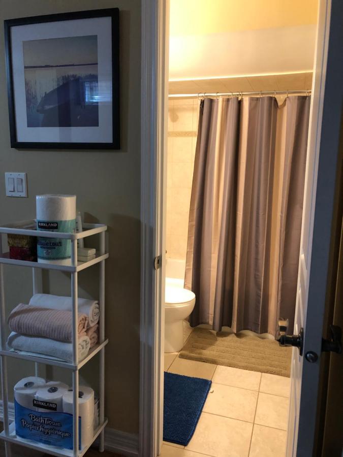 Spacious 2 Bedroom Guest Suite Toronto Dış mekan fotoğraf